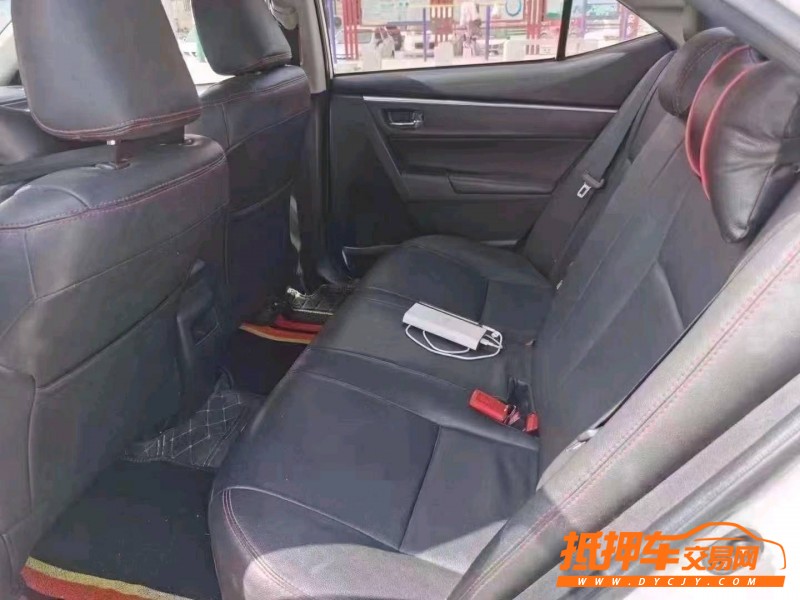 北京17年丰田卡罗拉4