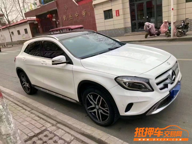 烟台17年奔驰GLA2