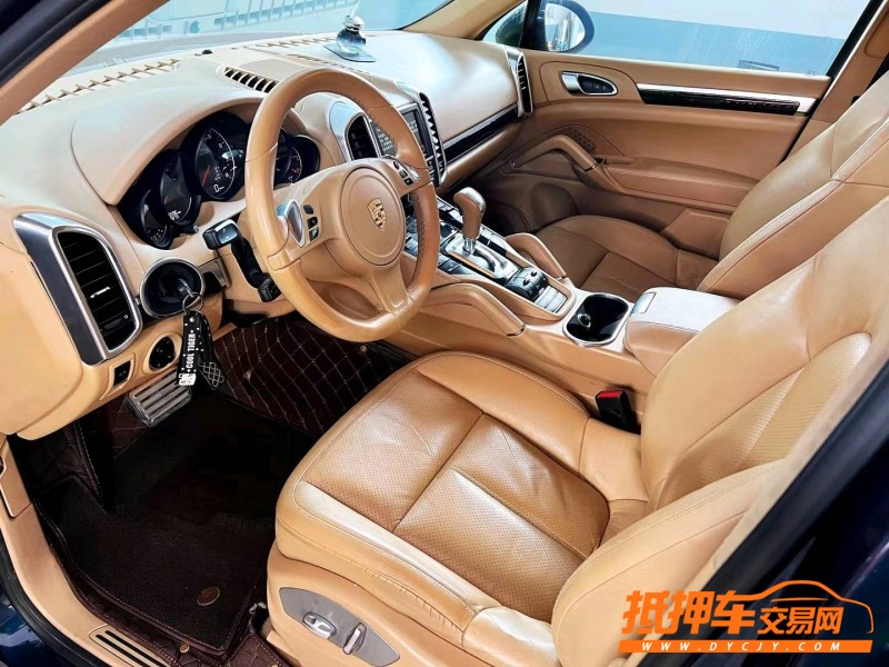 潍坊12年保时捷卡宴6