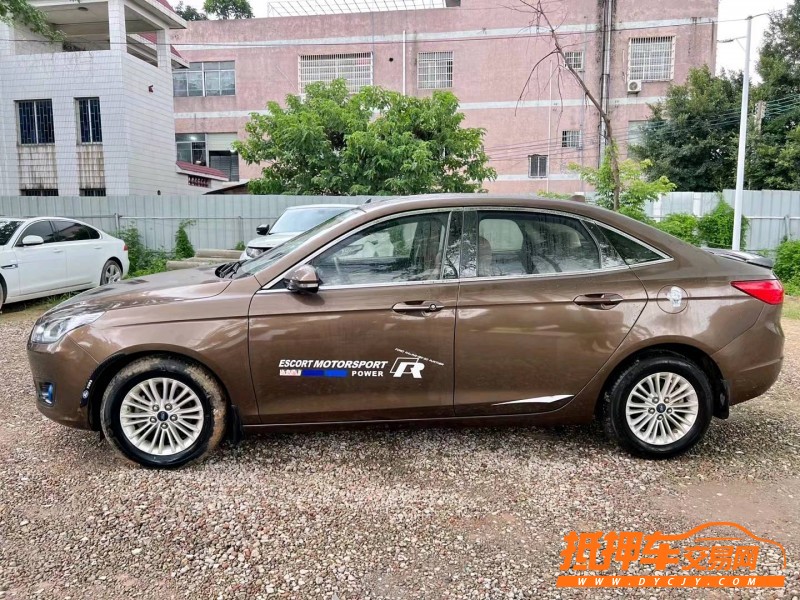 广州15年福特福睿斯4