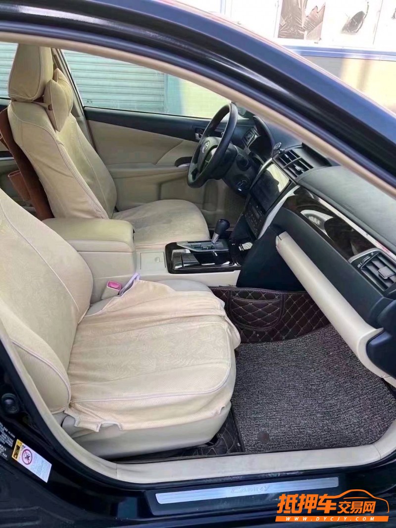 徐州16年丰田凯美瑞6