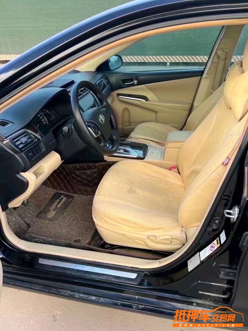 徐州16年丰田凯美瑞5