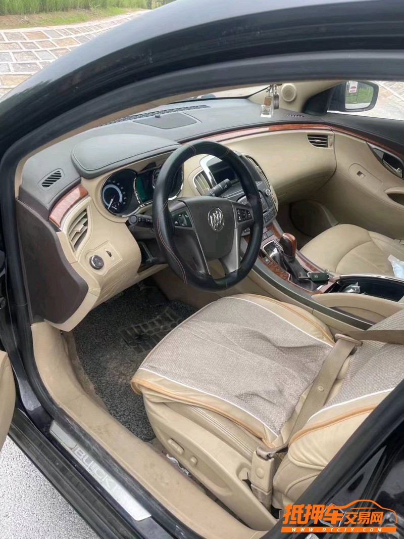 潍坊13年别克君越2