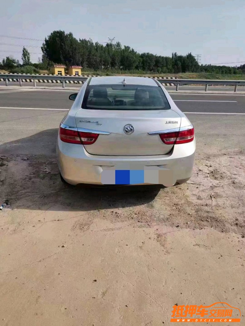 东营11年别克英朗2