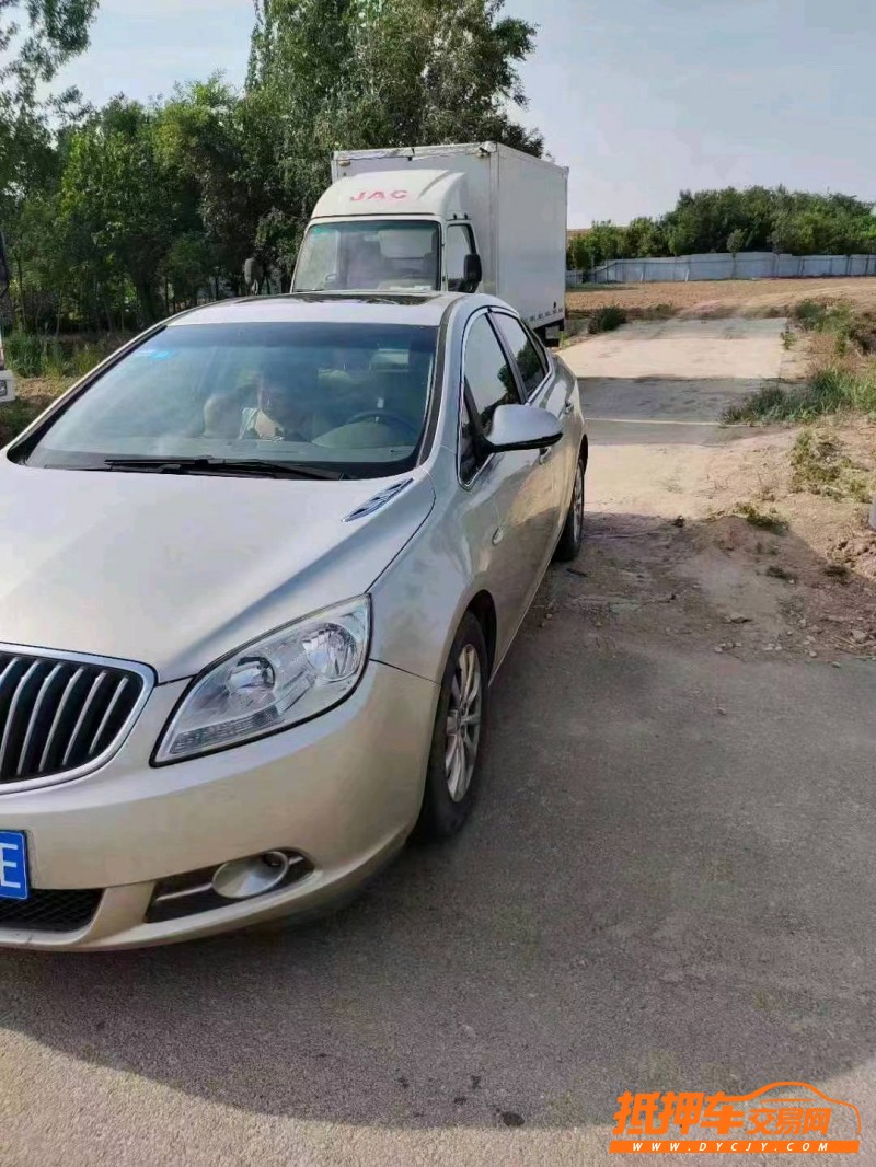 东营11年别克英朗4