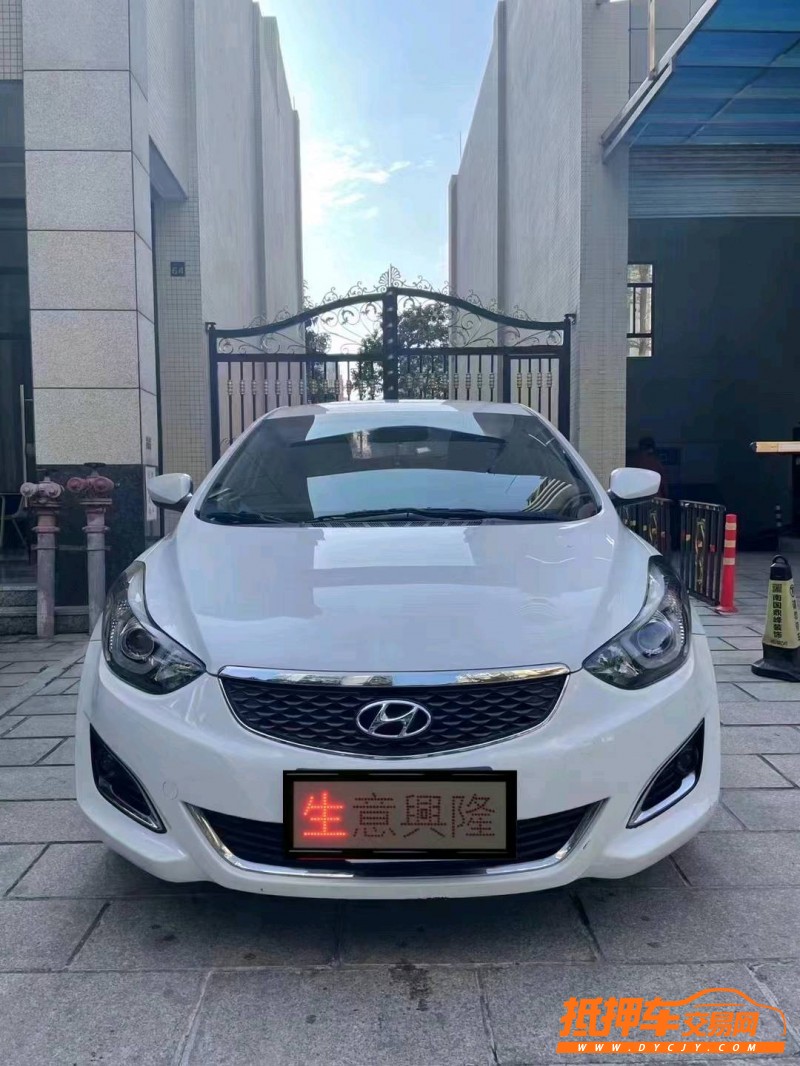 佛山17年现代朗动1