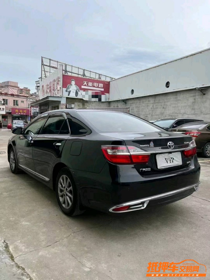 佛山16年丰田凯美瑞8