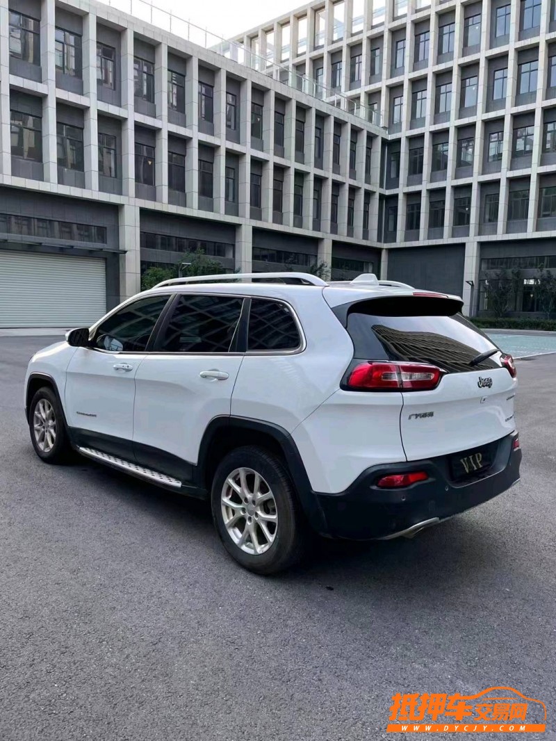 徐州18年Jeep自由光8