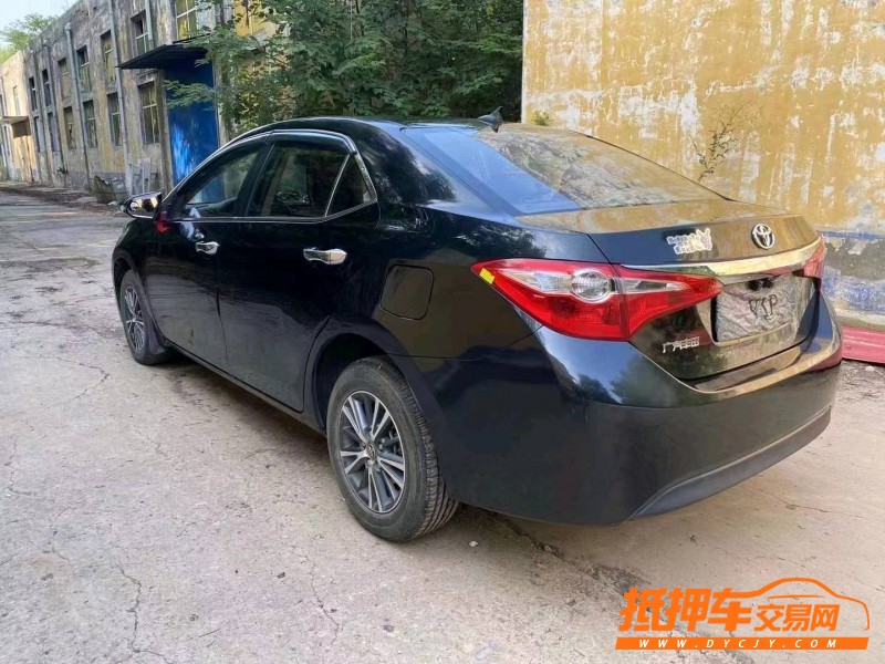 郑州16年丰田雷凌3