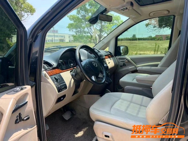 盐城13年奔驰唯雅诺7