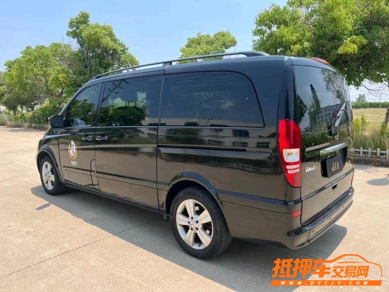 盐城13年奔驰唯雅诺8