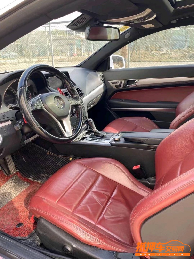 北京12年奔驰E8