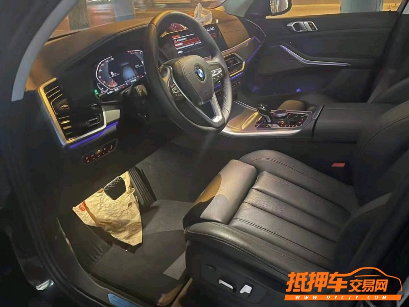 武漢22年寶馬X55