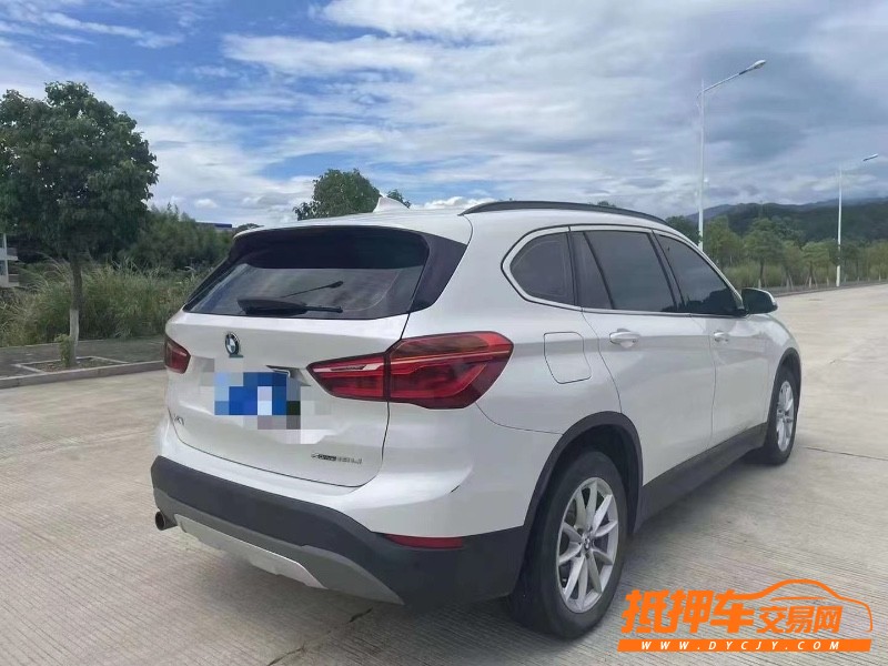 廈門19年寶馬X18