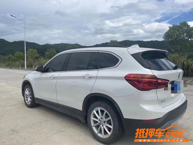 廈門19年寶馬X17