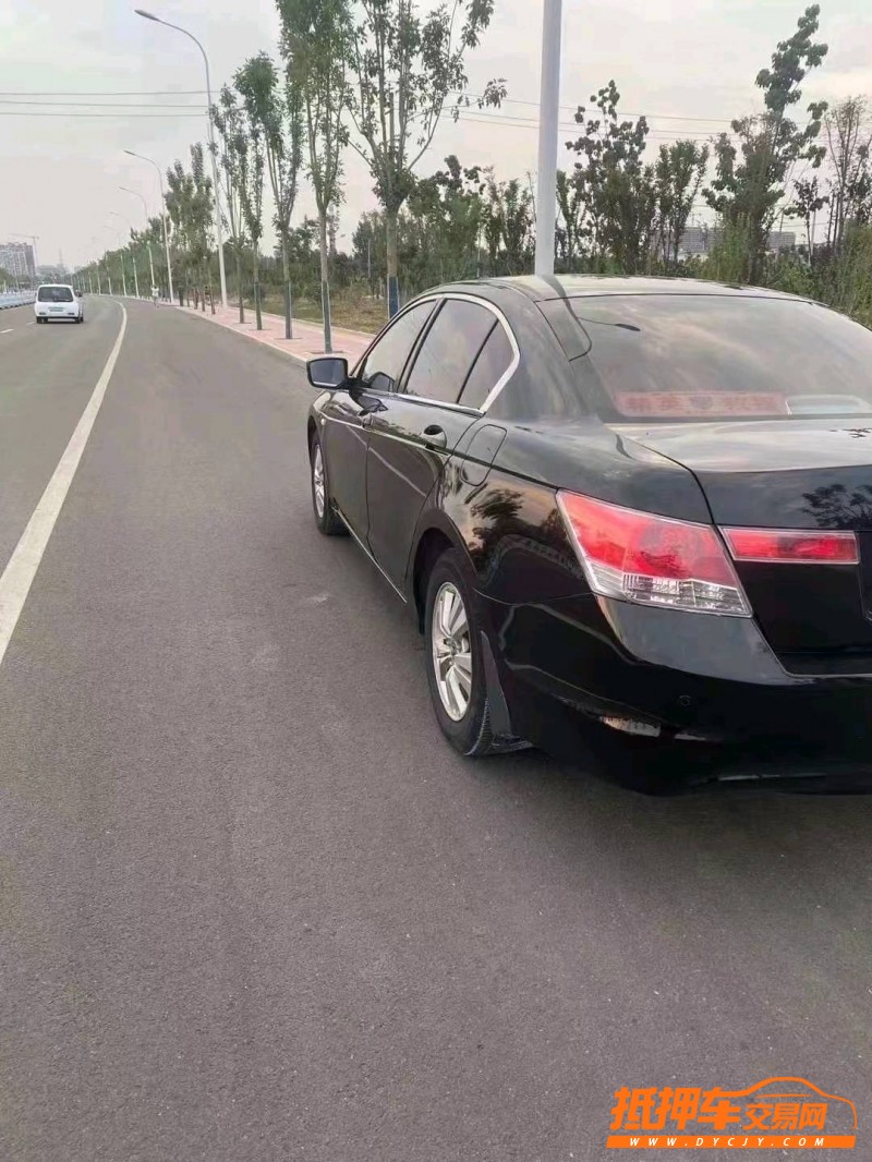 烟台09年本田雅阁7