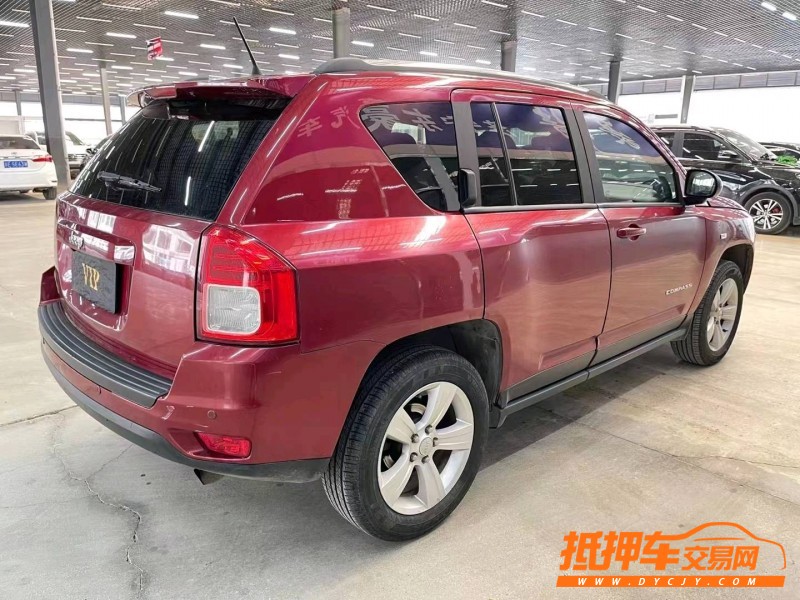濟寧13年Jeep指南者8