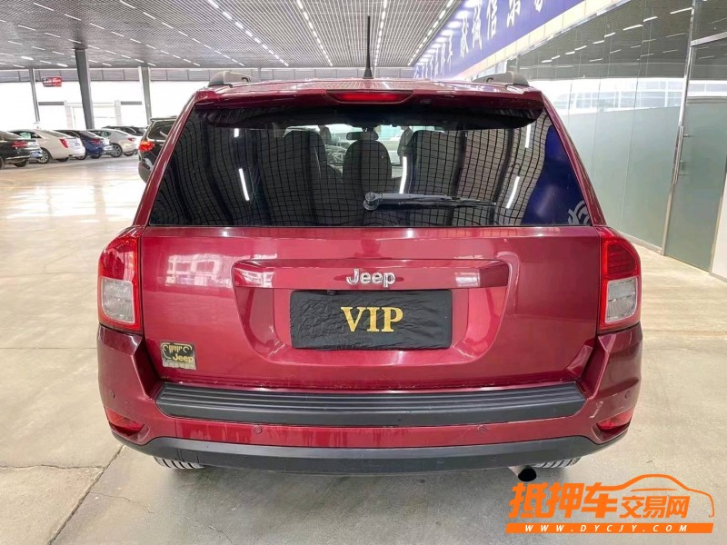 濟寧13年Jeep指南者9