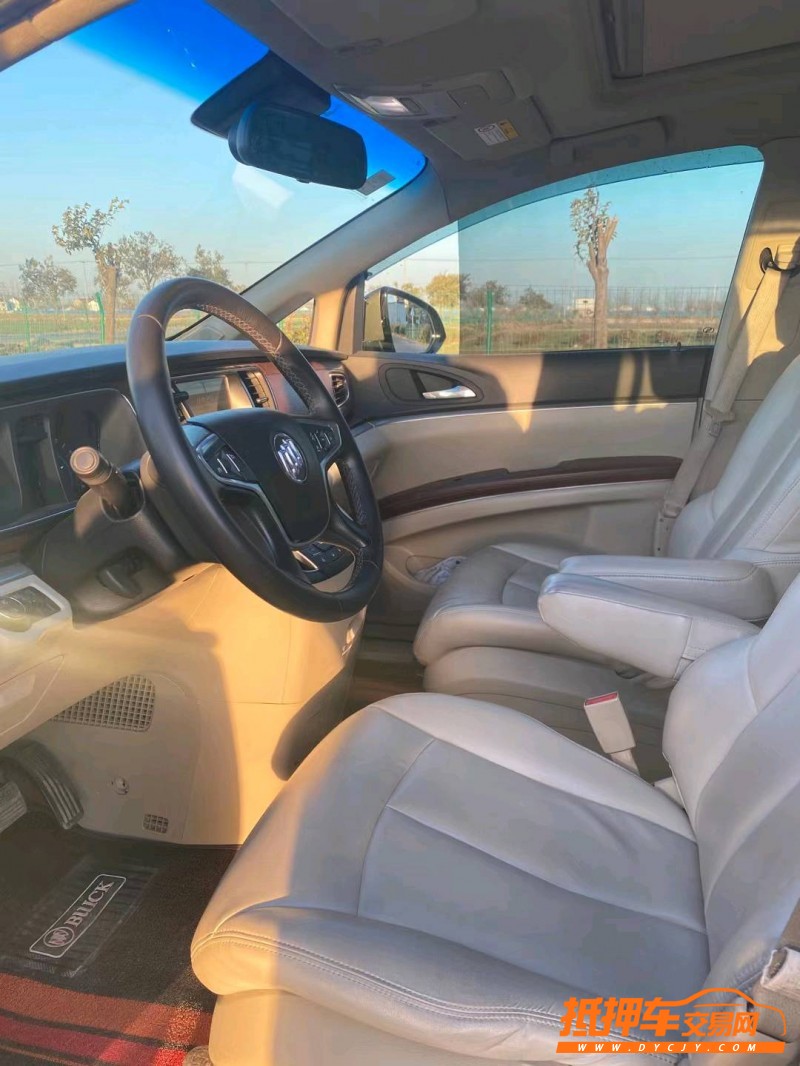 徐州16年别克GL86