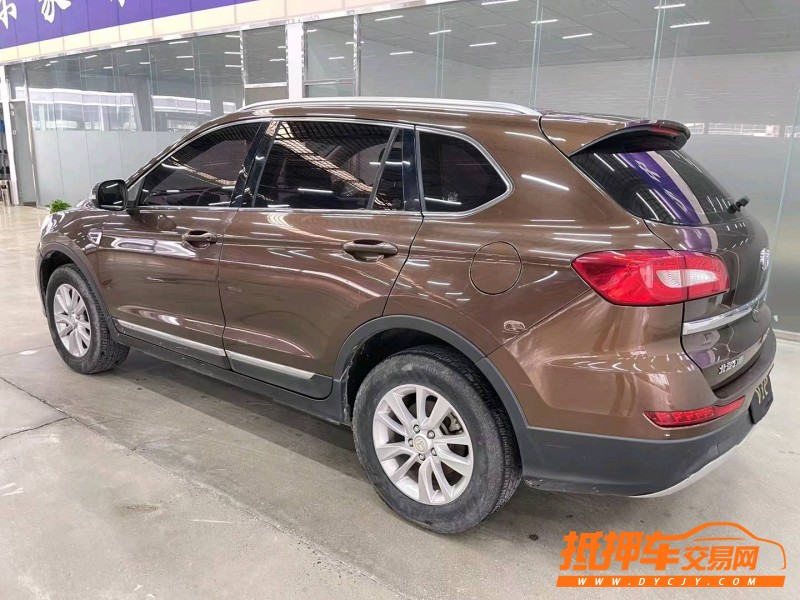 济宁17年北汽幻速S67