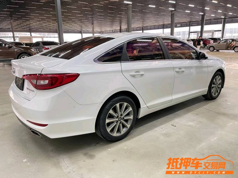 济宁17年现代索纳塔九8