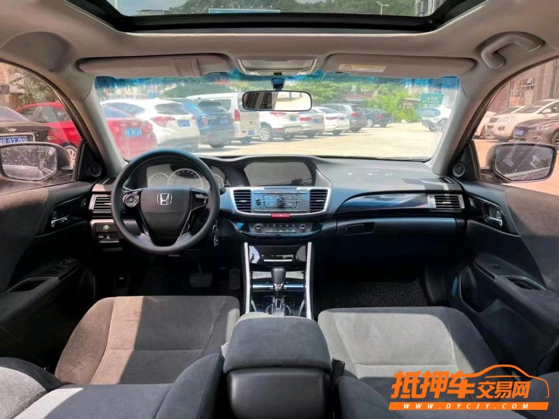 东莞17年本田雅阁5