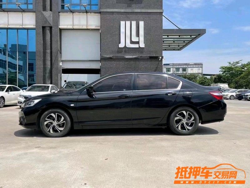 东莞17年本田雅阁4