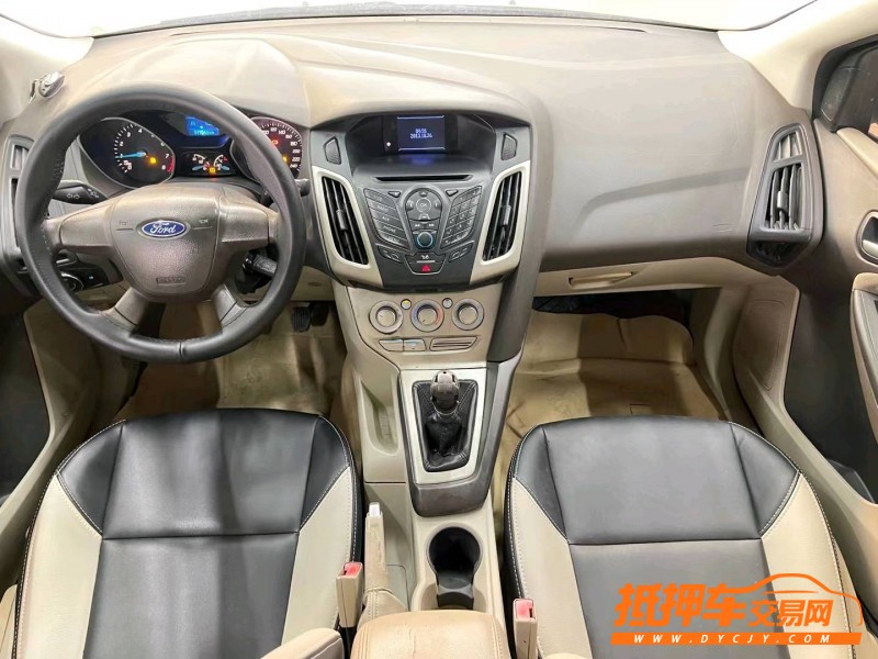 济宁13年福特福克斯5