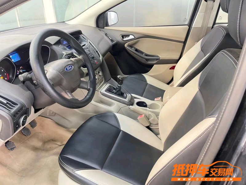 济宁13年福特福克斯4