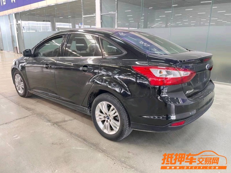 济宁13年福特福克斯3