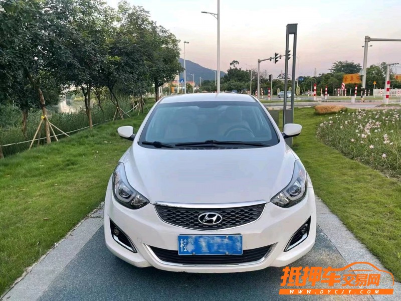 广州17年现代朗动1