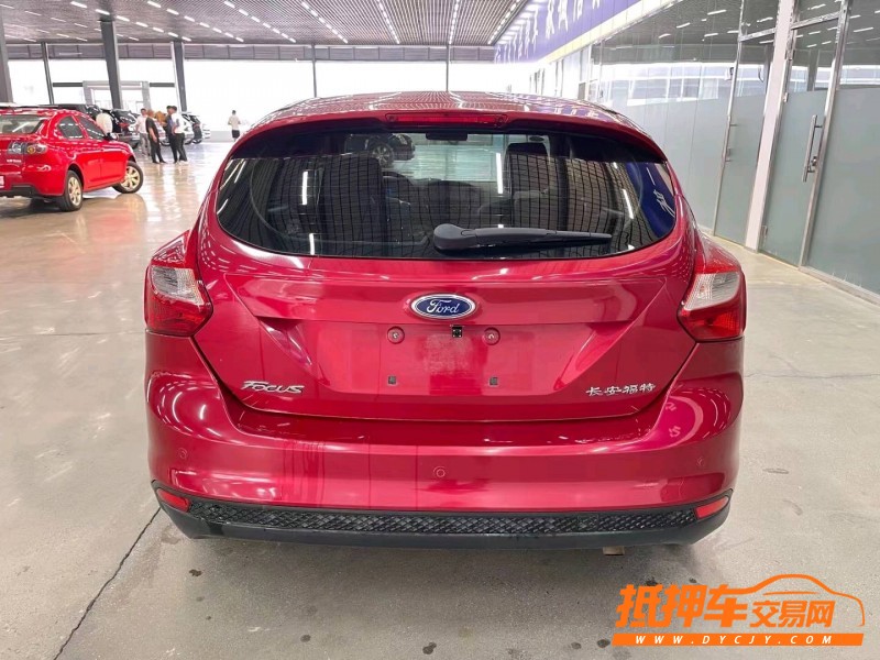 济宁13年福特福克斯9