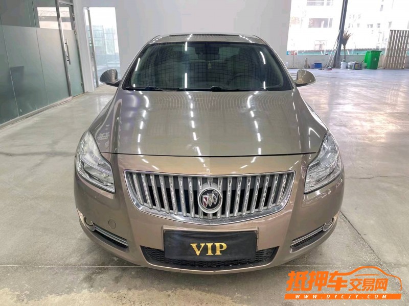 济宁13年别克君威1