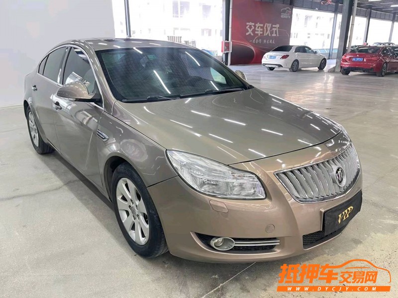 济宁13年别克君威3