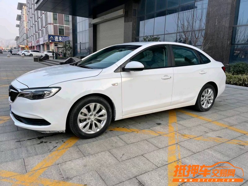 济宁19年别克英朗8