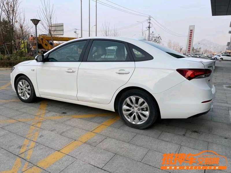 济宁19年别克英朗2