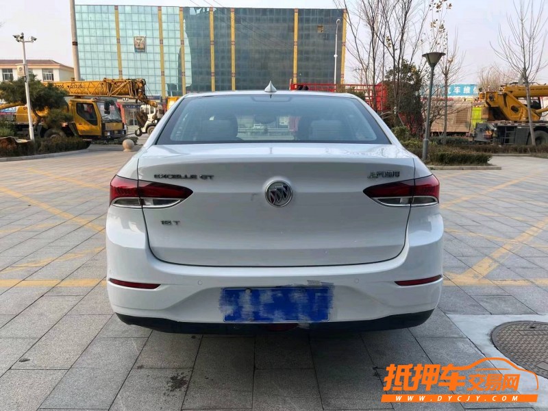 济宁19年别克英朗1