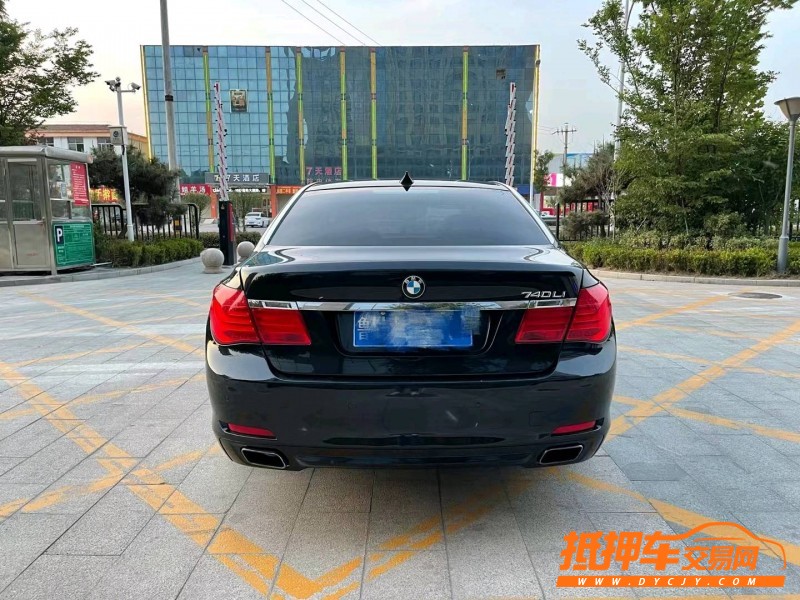 濟寧12年寶馬7系1
