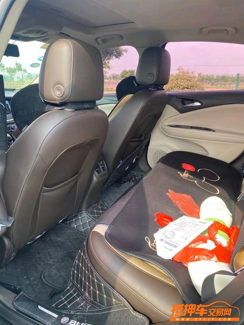 徐州17年别克威朗5