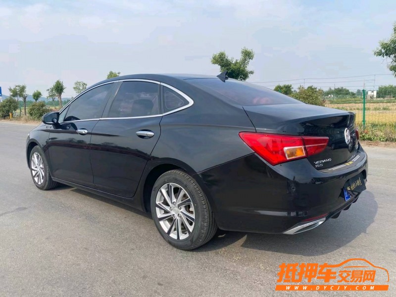 徐州17年别克威朗2