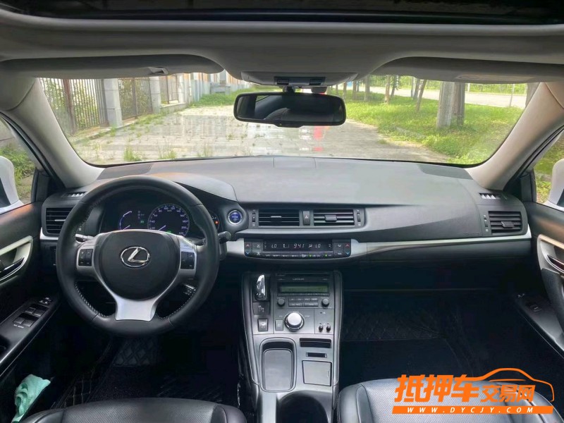 沈阳13年雷克萨斯CT4