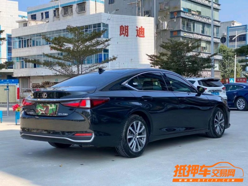 东莞18年雷克萨斯ES8