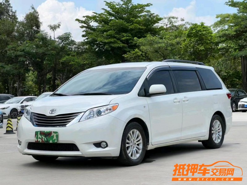 东莞17年丰田塞纳4