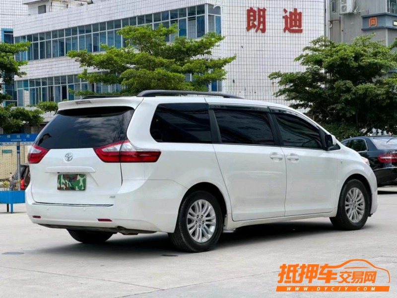 东莞17年丰田塞纳8
