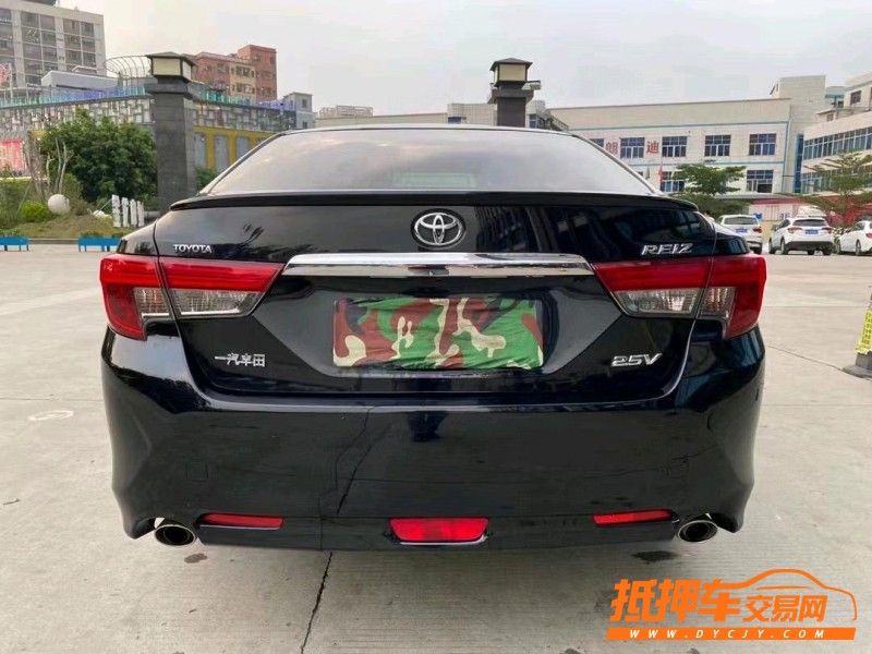 东莞14年丰田锐志9