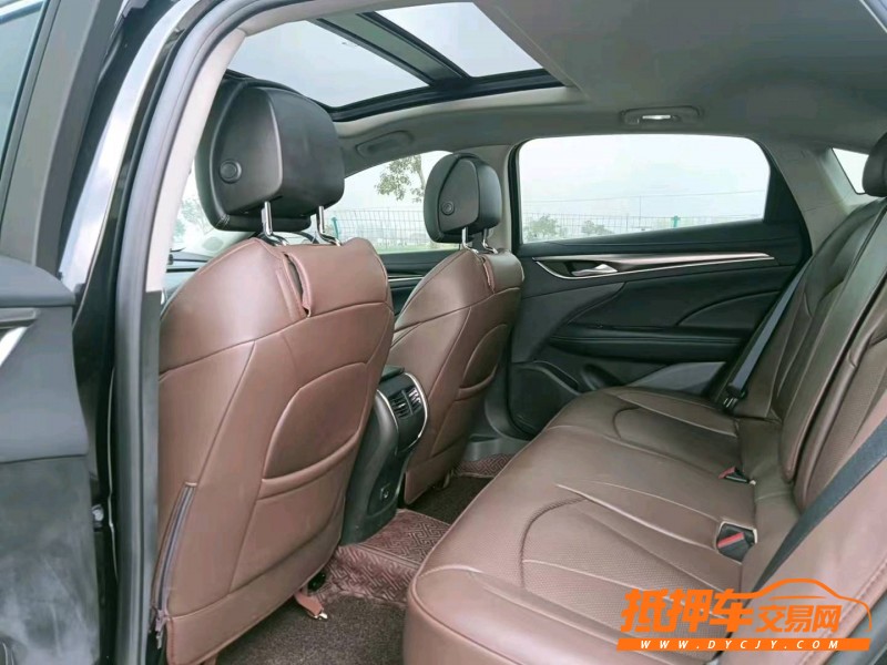 徐州20年别克君越5