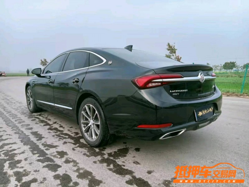 徐州20年别克君越8