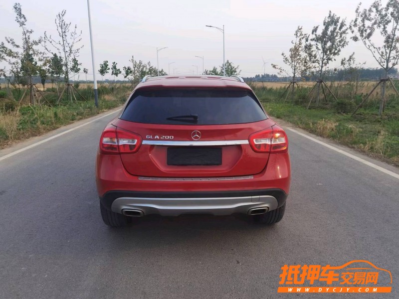 徐州17年奔驰GLA8