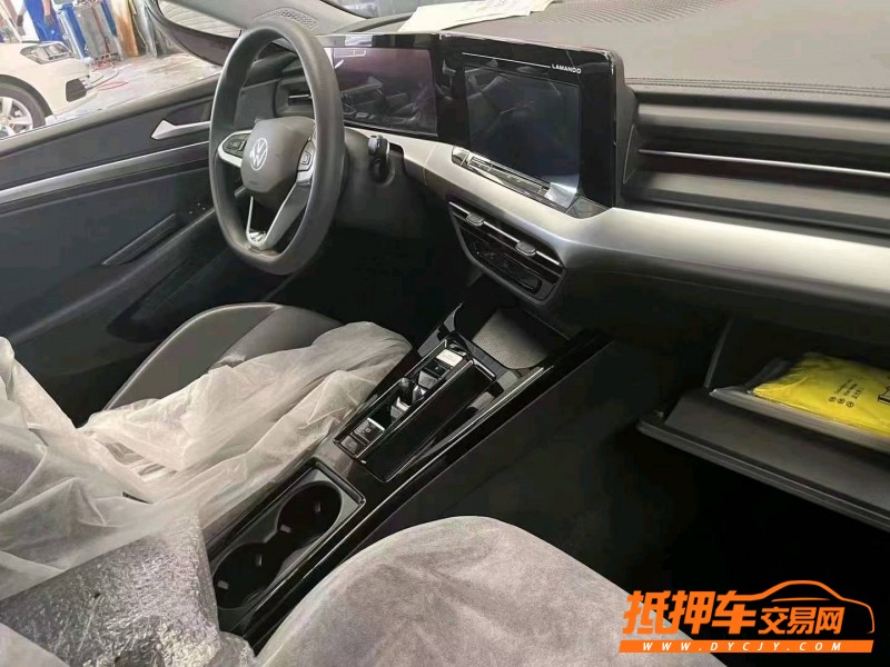 济宁22年大众凌渡5