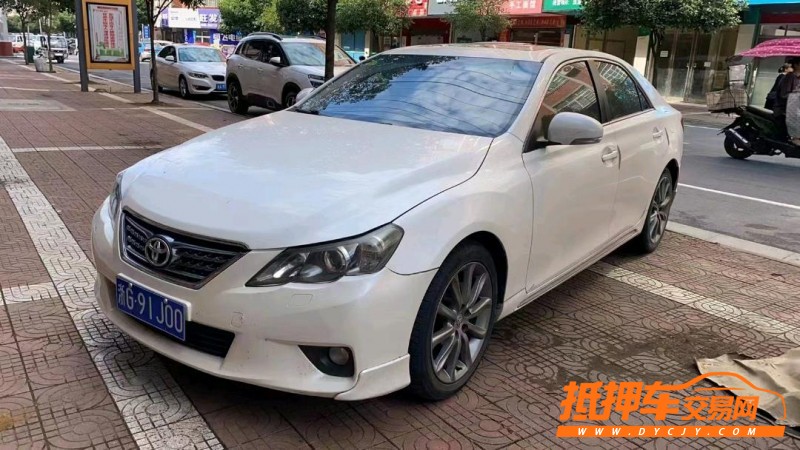 北京13年丰田锐志2